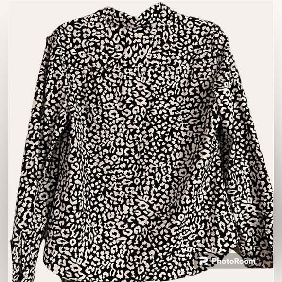 JONES NEW YORK Sport Black/White Animal Print Button-Down Blouse, Sz Medium, EUC - Picture 5 of 5